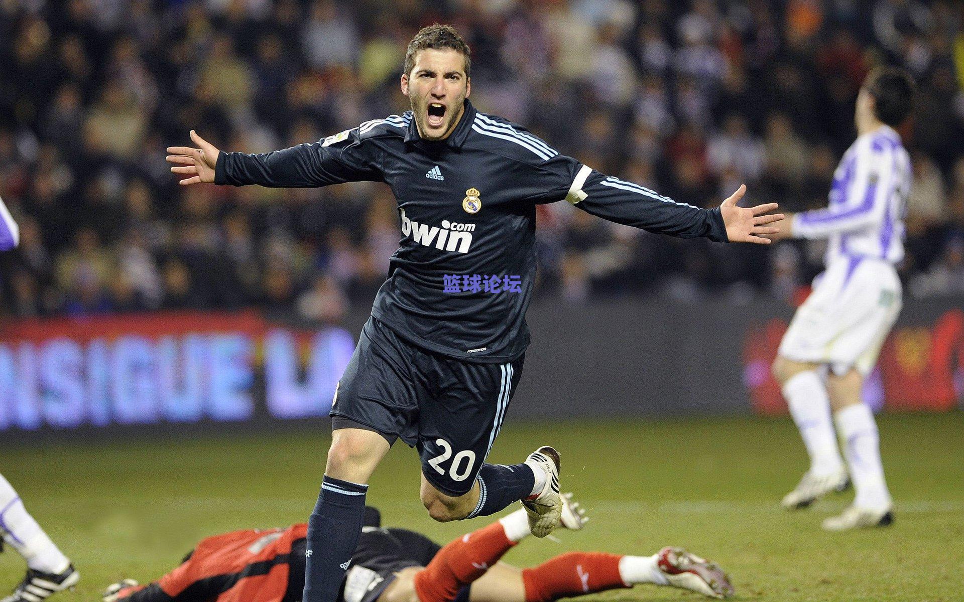 戈贝尔5年2.05亿续约爵士！亲笔信告白，我的使命是盐湖城夺冠